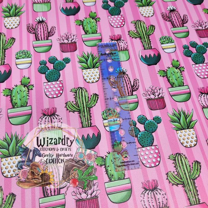 18" Cacti in Pots Vinyl