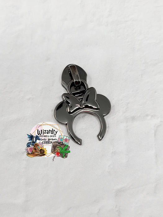 Ears w/Bow #5 Nylon Zipper Pulls