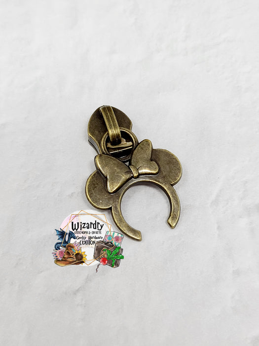 Ears w/Bow #5 Nylon Zipper Pulls