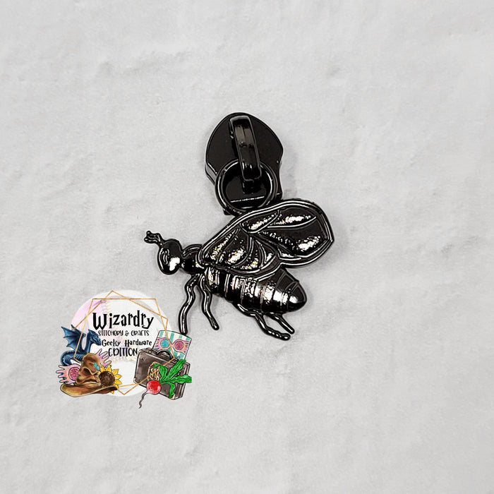Bee #5 Nylon Zipper Pulls
