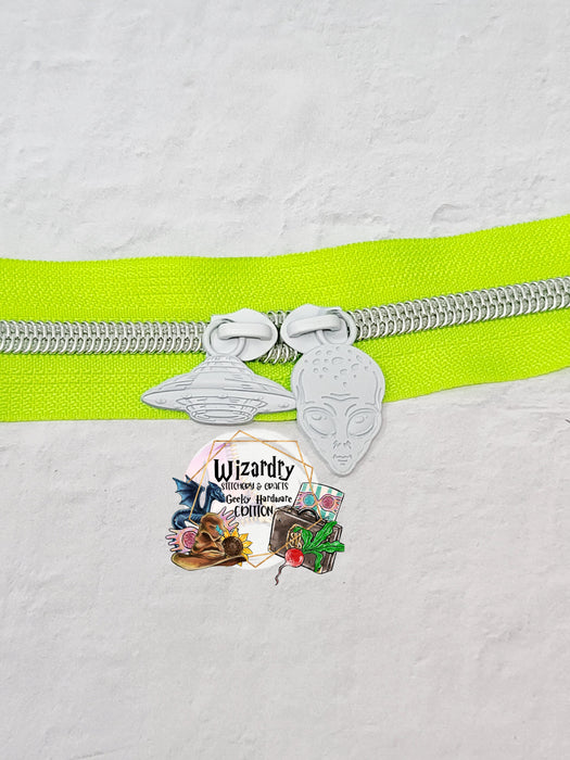 Glow-in-the-Dark Alien & UFO #5 Nylon Zipper Pulls