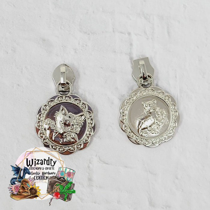 Scalloped Cat Plates #5 Nylon Zipper Pulls