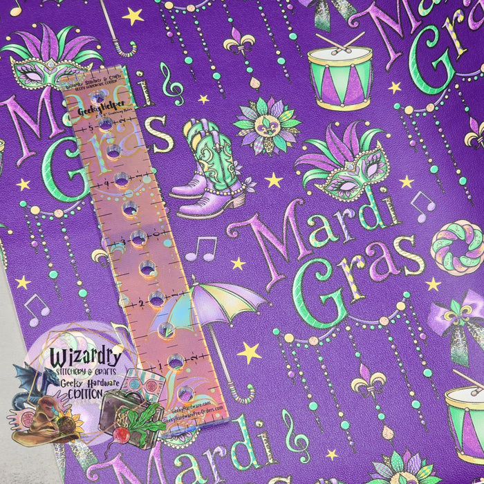 18" Mardi Gras Krewe Vinyl