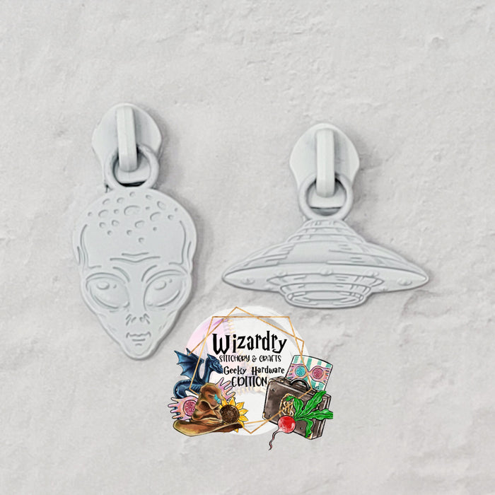 Glow-in-the-Dark Alien & UFO #5 Nylon Zipper Pulls